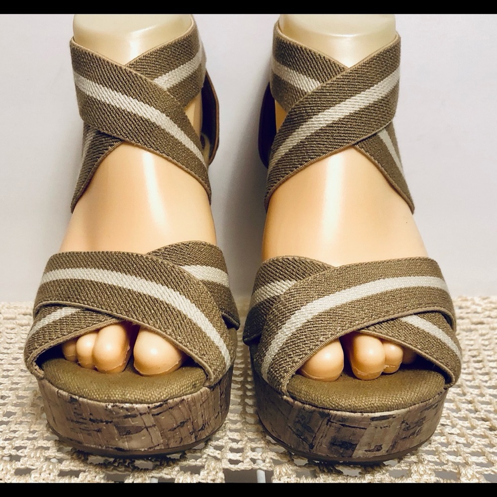 NWOT 1980’s style wedge platform cork style 6
